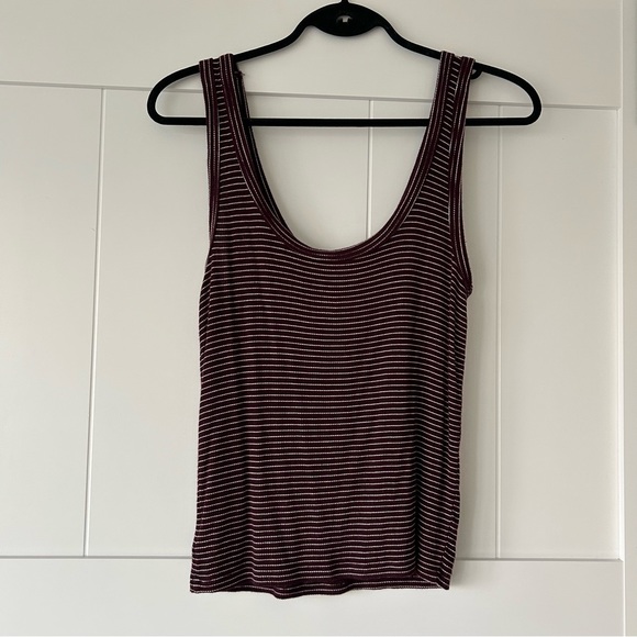 2/$15 🐧 Maroon Ribbed American Eagle Tank Top - Picture 2 of 4